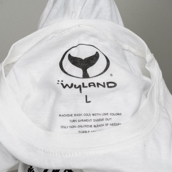 NWOT Wyland Maui Whale sparkle shirt - L - Picture 2 of 3